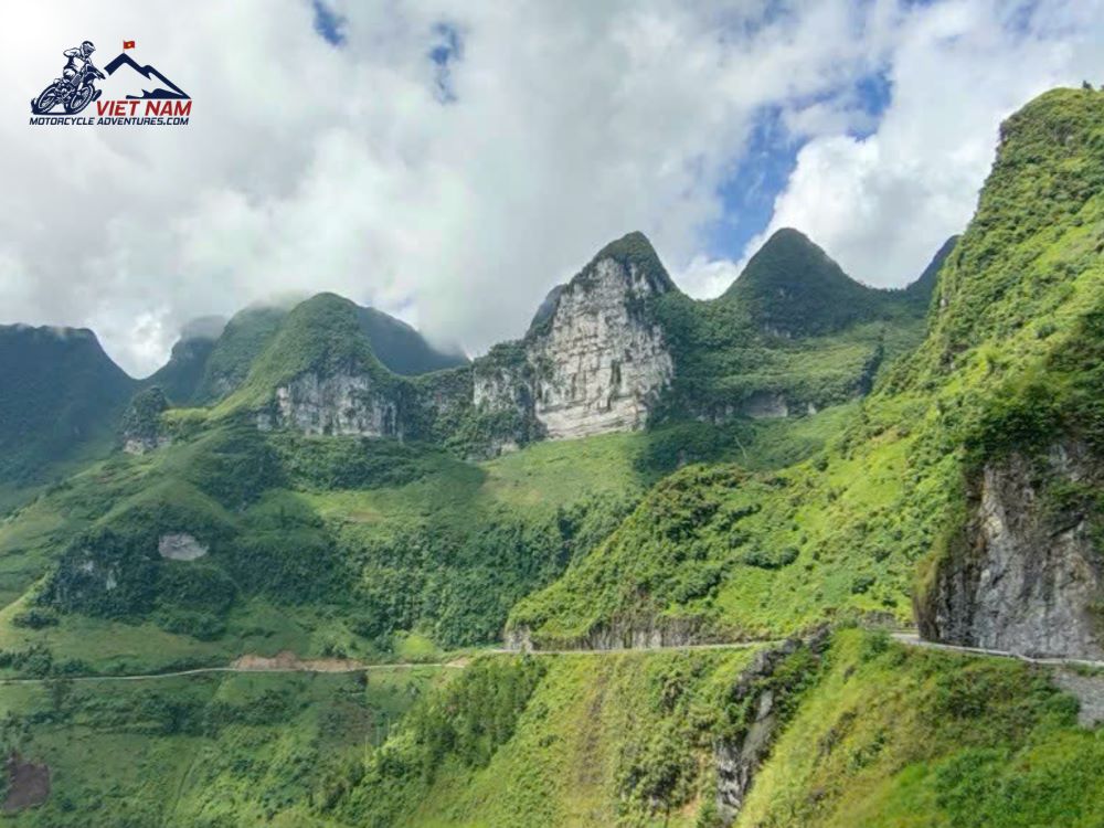 Let's find the best time of year to do Ha Giang Loop to see majestic scenery