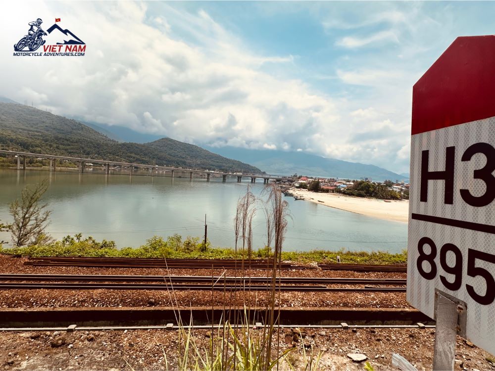 Scenery on the route from Hue to Hoi An taken by us