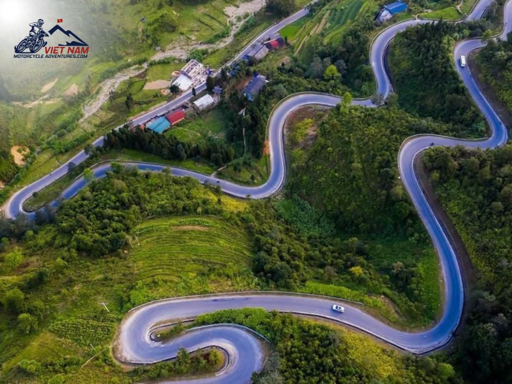 The beauty of the roads in Ha Giang