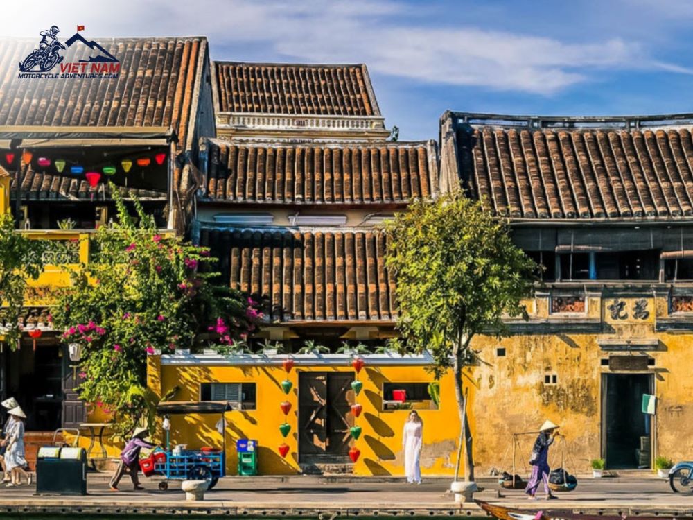 Tourists have the opportunity to visit ancient craft villages in Hoi An