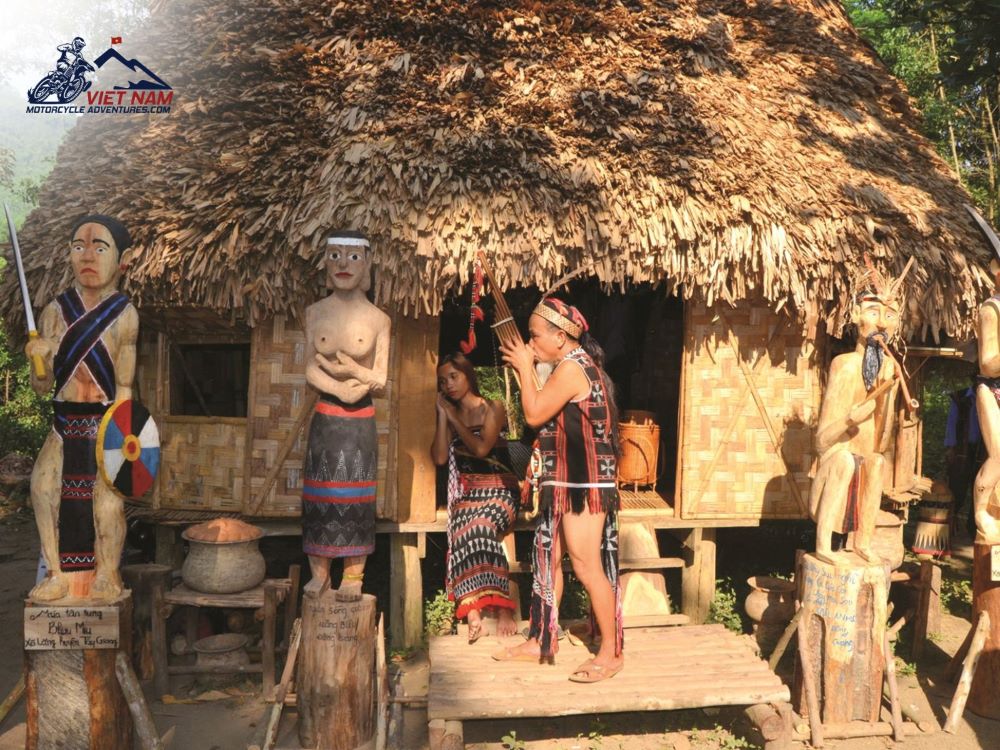 Discover the uniqueness of the stilt house architecture of the Co Tu ethnic people